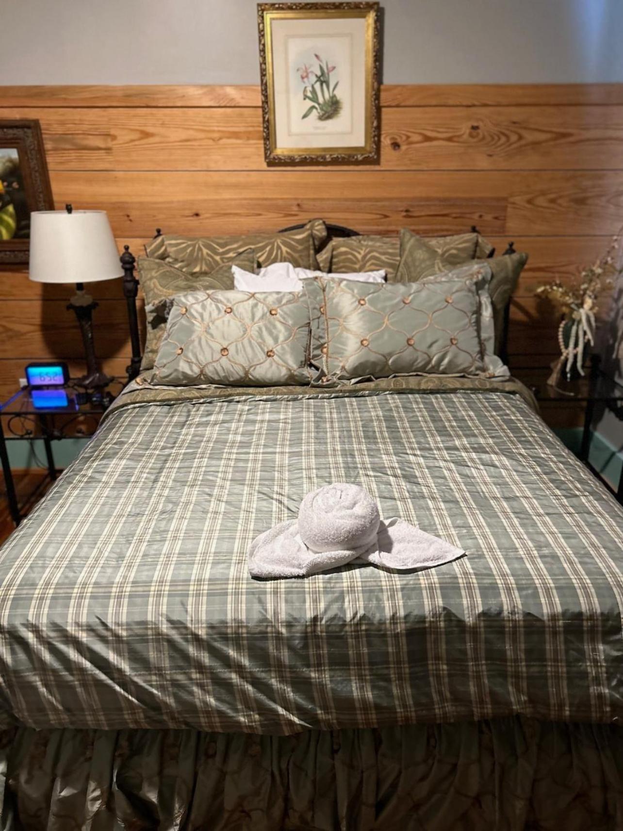 Chipley'S Squareview Inn Carthage エクステリア 写真