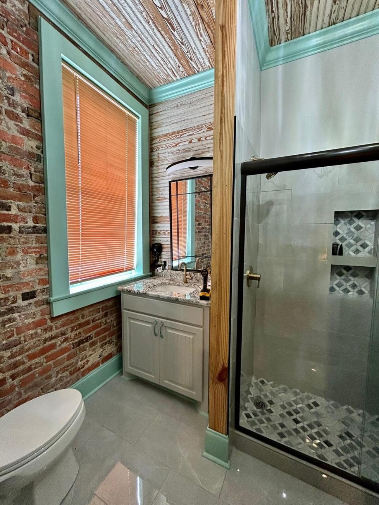 Chipley'S Squareview Inn Carthage エクステリア 写真
